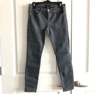 Straight-leg gray pants